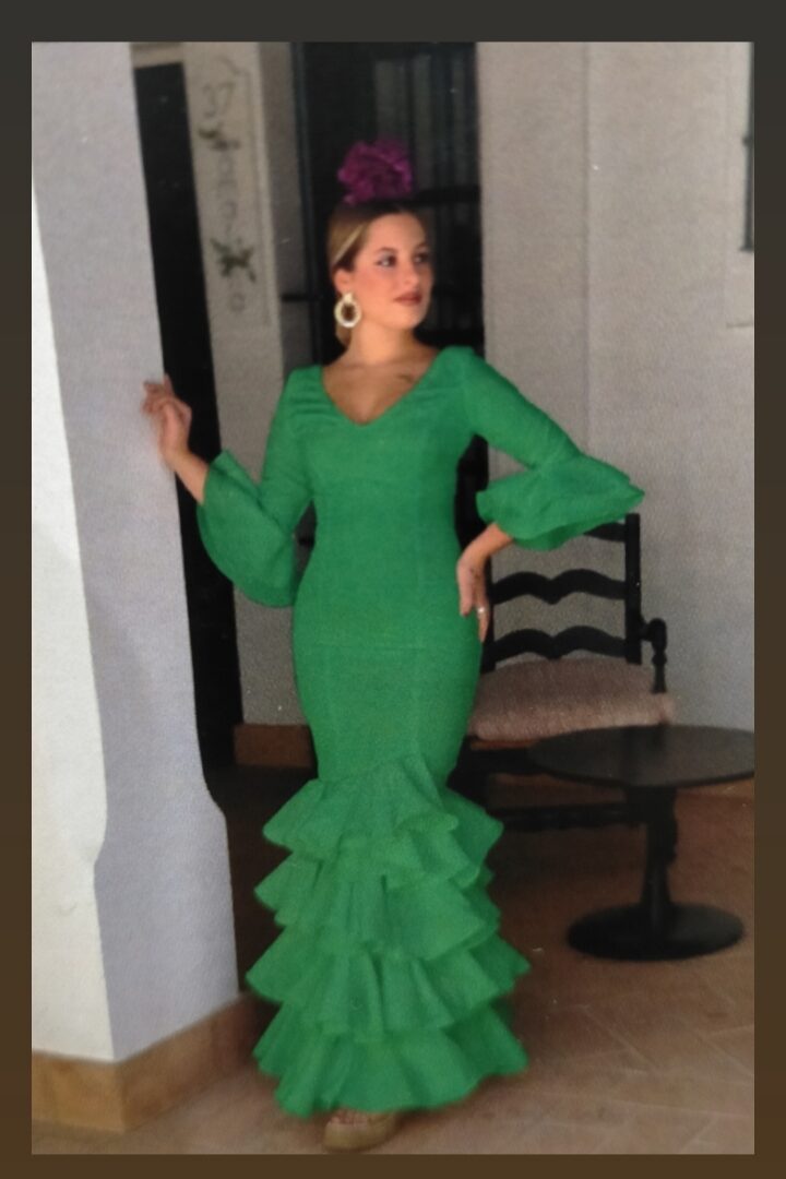 TRAJE FLAMENCA LISO BÁSICO