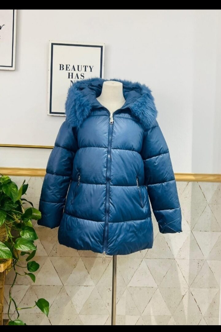 CHAQUETA AZUL CIELO
