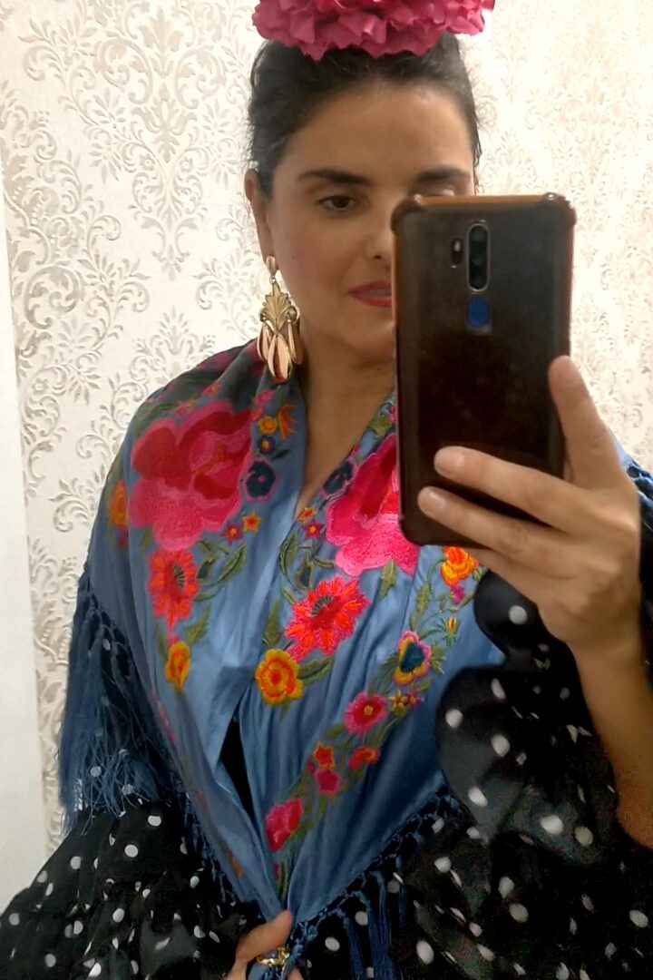 MANTÓN HORTENSIA